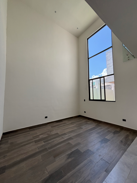 Casa en venta en La Escondida, Saltillo — foto 3 de 6