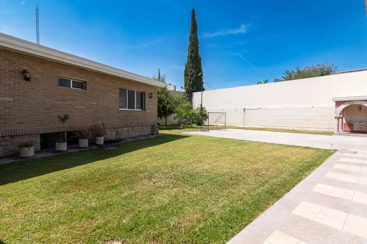 Casa en venta en San Isidro, Torreón — foto 1 de 27