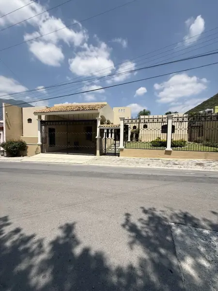 Casa en venta en Campestre Bugambilias, Monterrey — foto 2 de 48
