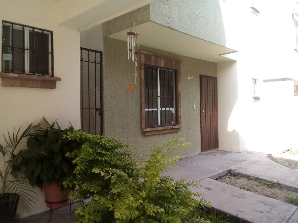 Casa en renta en Privada San Carlos, Guadalupe — foto 1 de 18