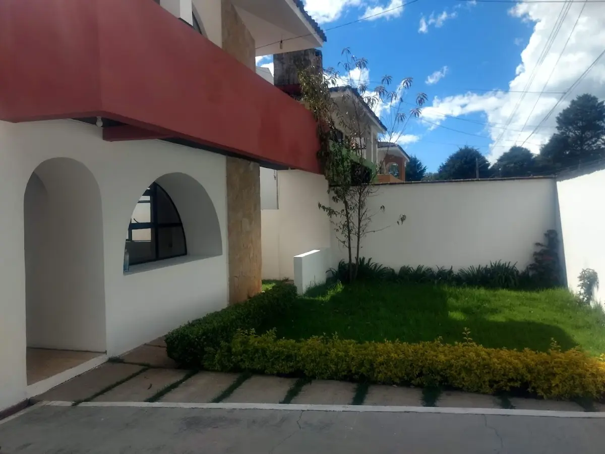 Casa en venta en Real del Monte, San Cristóbal de las Casas — foto 1 de 23