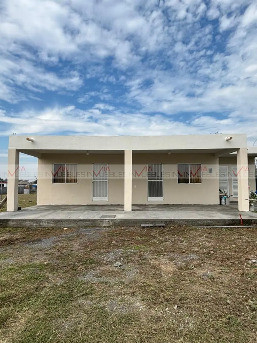 Casa en venta en El Castillo, Cadereyta Jiménez — foto 1 de 12