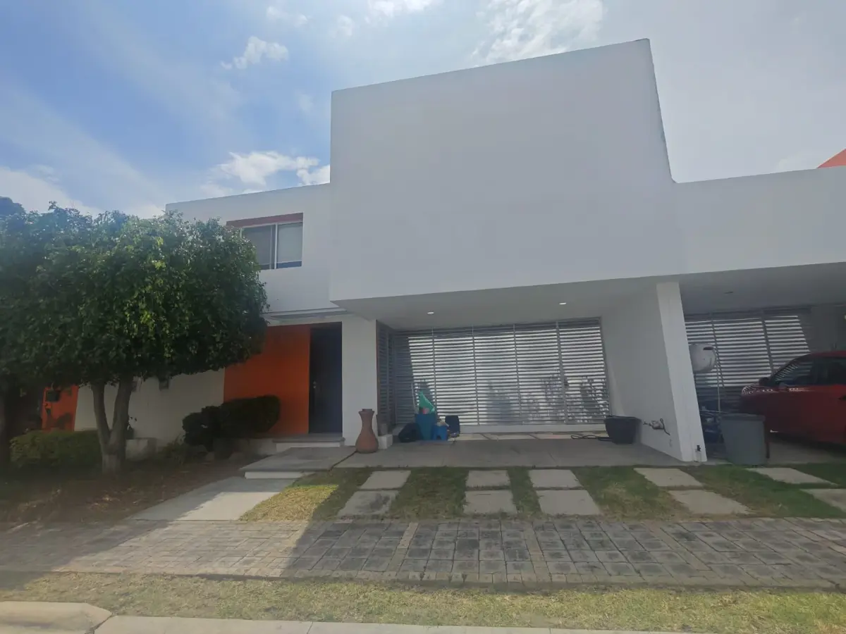 Casa en renta en Lomas de Angelópolis, San Andrés Cholula — foto 1 de 17