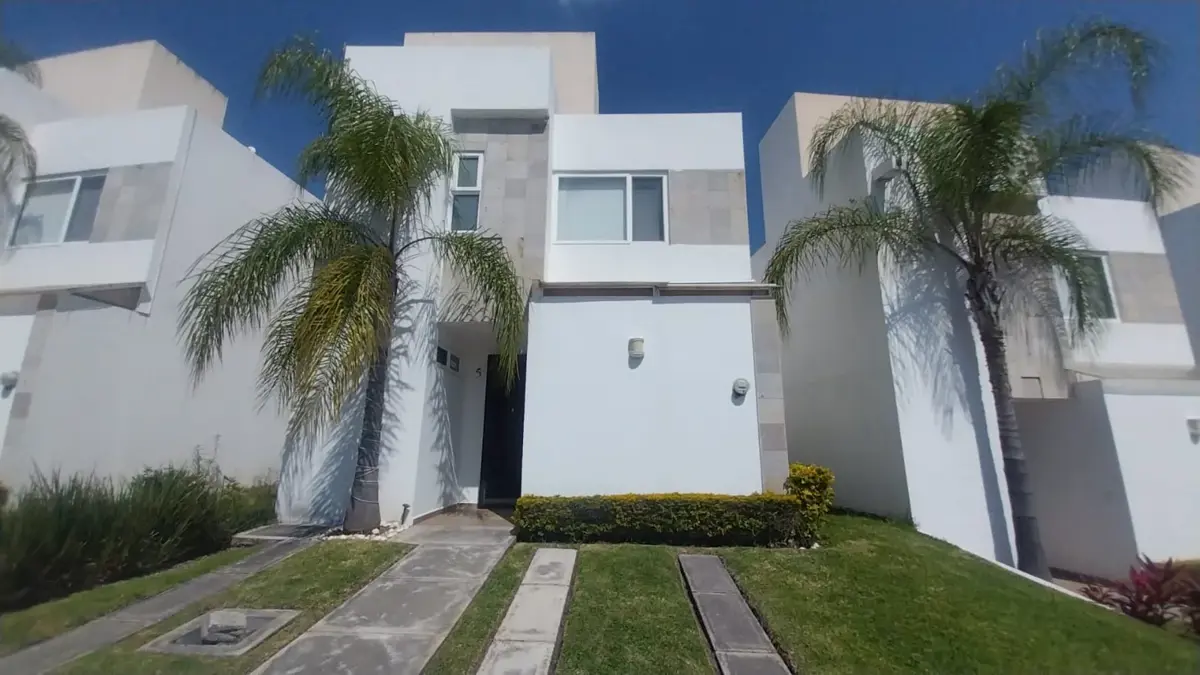 Casa en venta en Oaxtepec Centro, Yautepec — foto 1 de 55