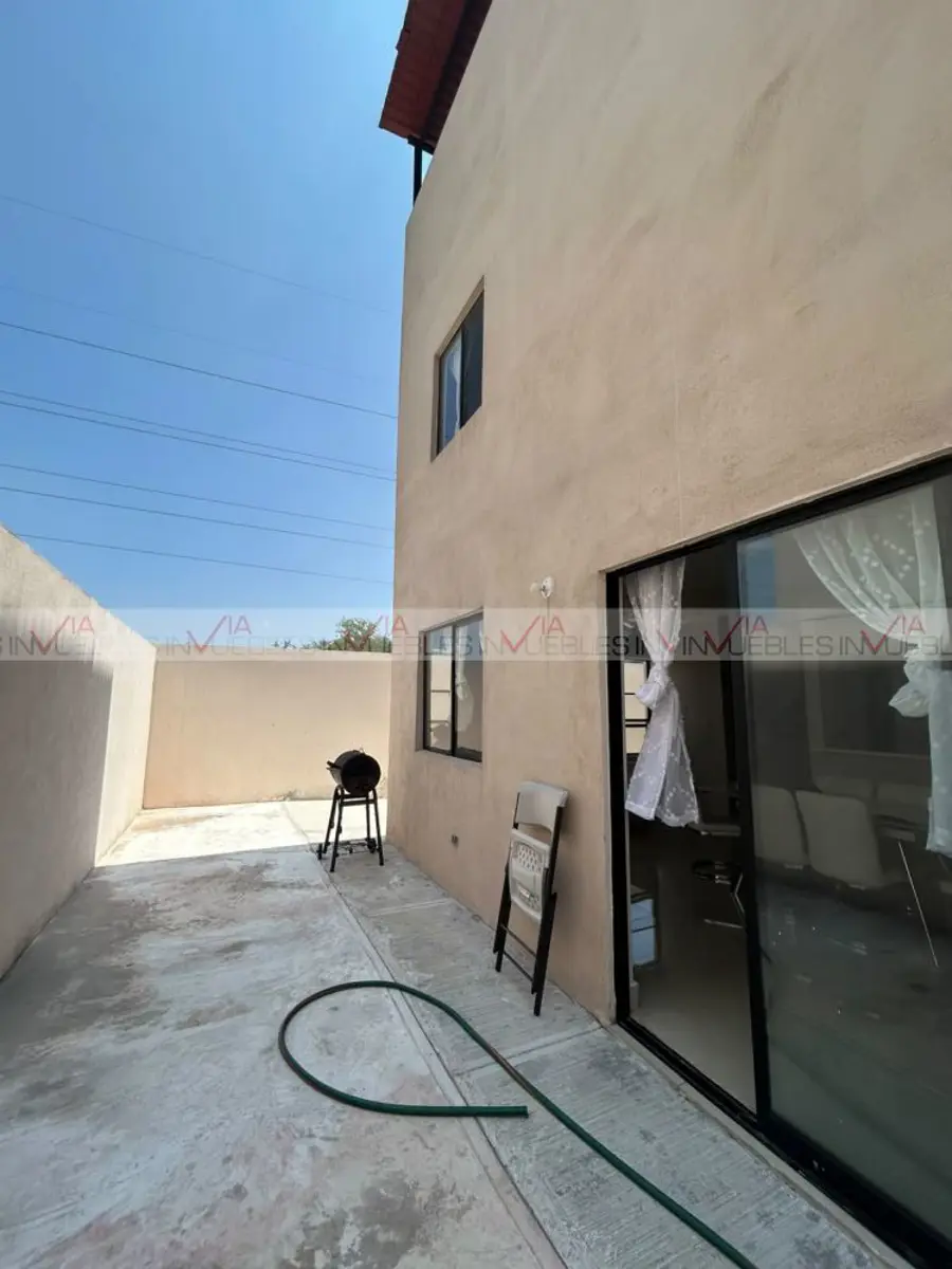 Casa en renta en Capellanía Residencial, Apodaca — foto 1 de 20