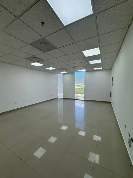 Oficina en renta en Villas la Rioja, Monterrey — foto 2 de 9