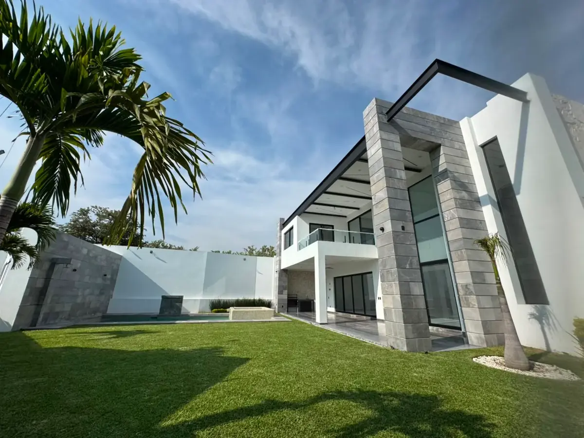 Casa en venta en Lomas de Cocoyoc, Atlatlahucan — foto 1 de 17
