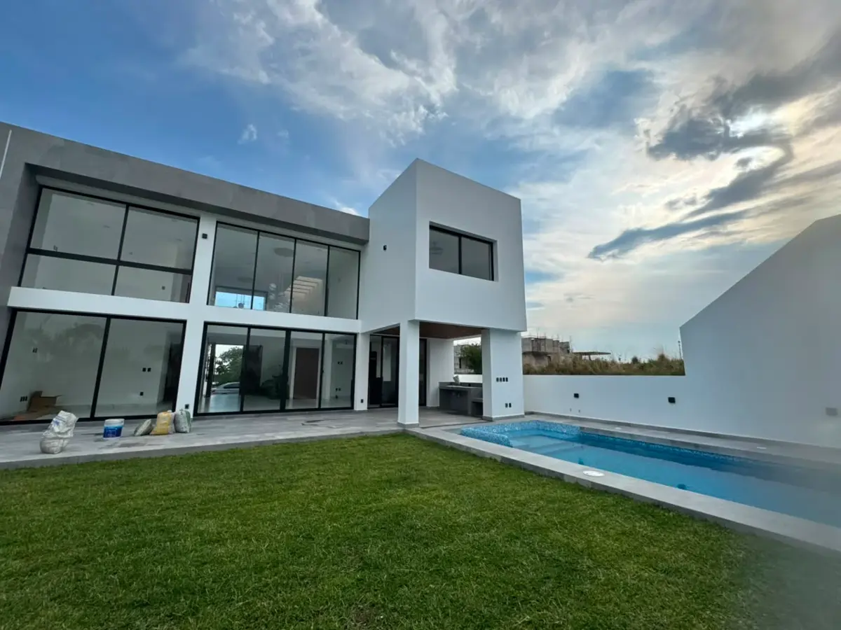 Casa en venta en Lomas de Cocoyoc, Atlatlahucan — foto 1 de 16