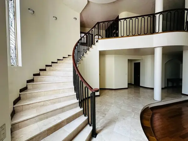 Casa en venta en Puerta de Hierro, Tijuana — foto 3 de 27