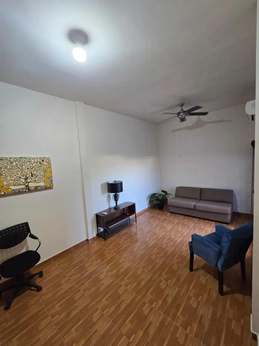 Consultorio en renta en Navarro, Torreón — foto 1 de 9