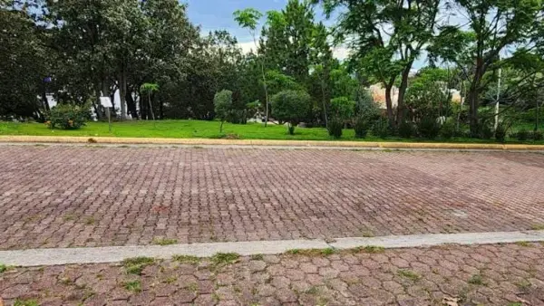 Terreno en venta en Ciudad Bugambilia, Zapopan — foto 2 de 2