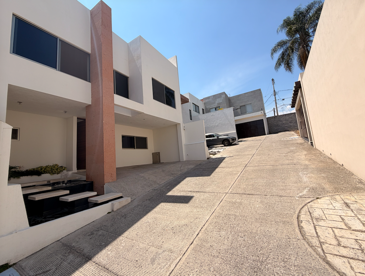 Casa en venta en Extensión Delicias, Cuernavaca — foto 1 de 12