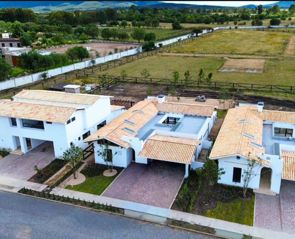 Casa en venta en Corralejo de Arriba, San Miguel de Allende — foto 2 de 8