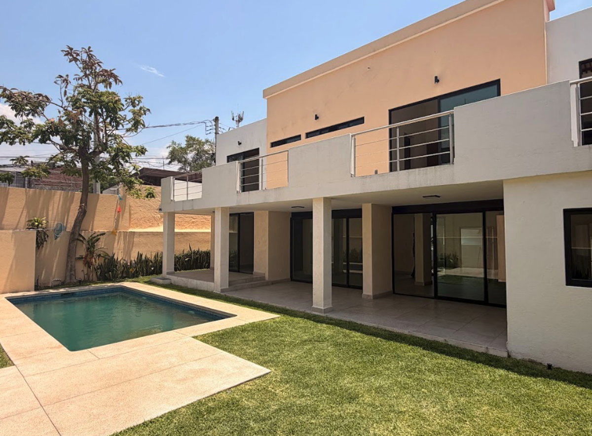 Casa en venta en Chapultepec, Cuernavaca — foto 1 de 7