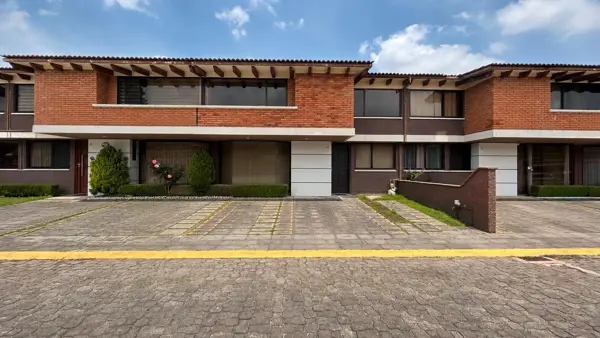 Casa en Renta en Residencial Villas Estefania cerca de Leona vicario Galerias Metepec