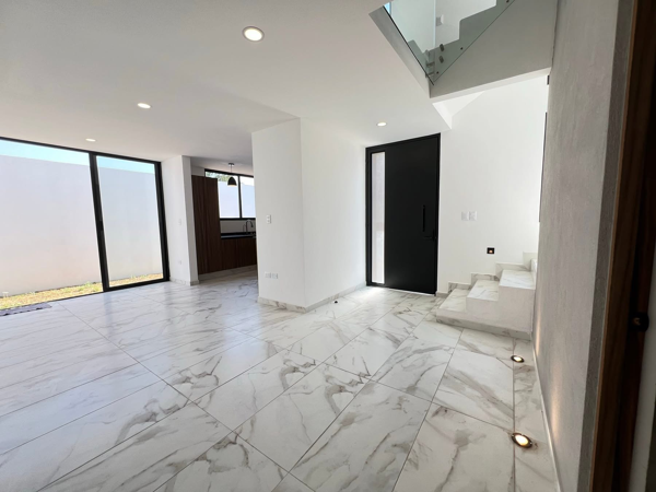 Casa en venta en Lomas de Angelópolis, San Andrés Cholula — foto 3 de 36