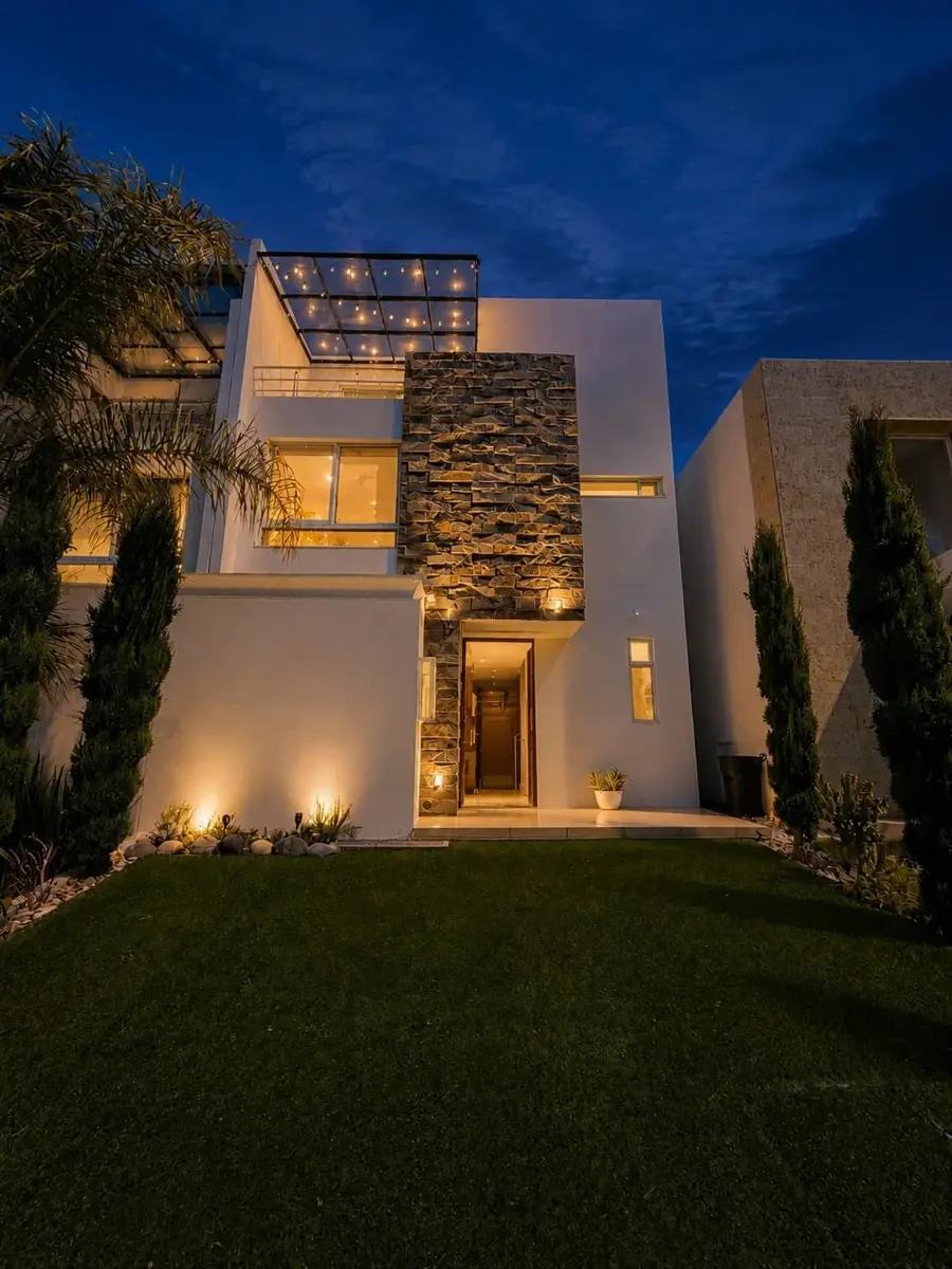 Casa en renta en Lomas de Angelópolis, San Andrés Cholula — foto 1 de 17