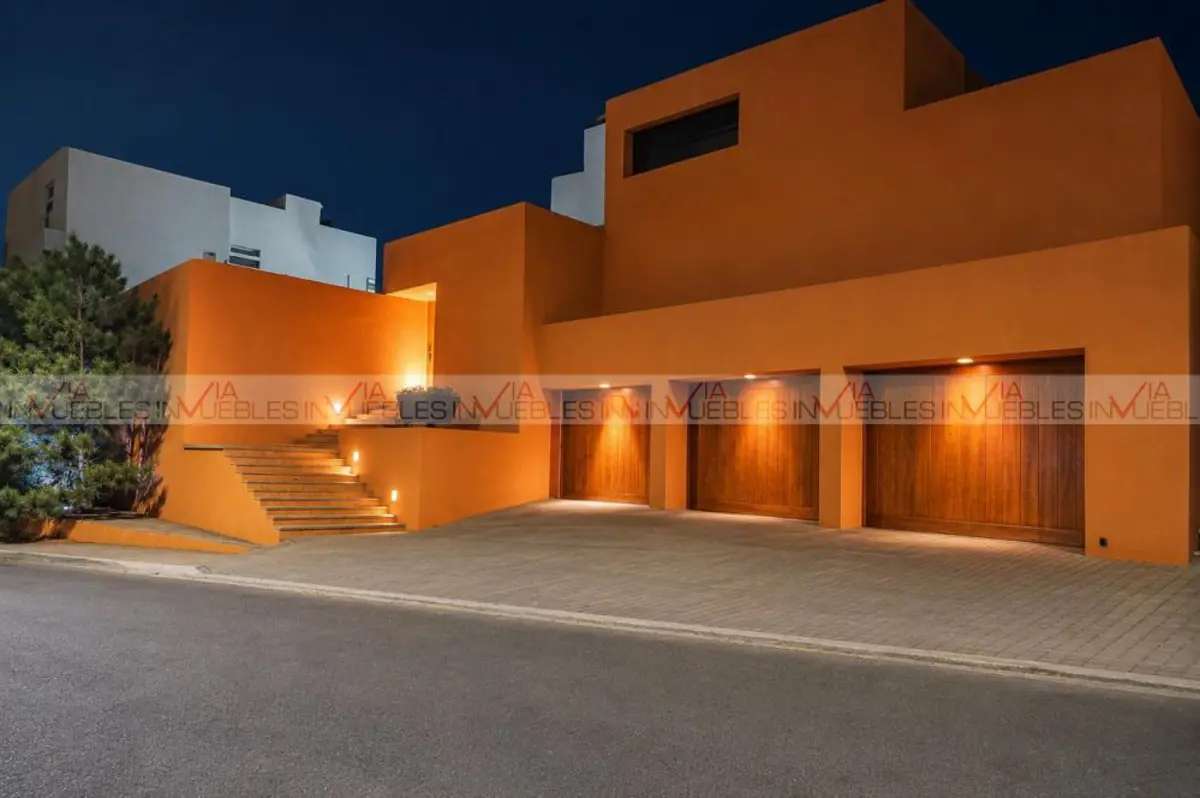 Casa en venta en Villa Montaña, San Pedro Garza García — foto 1 de 16