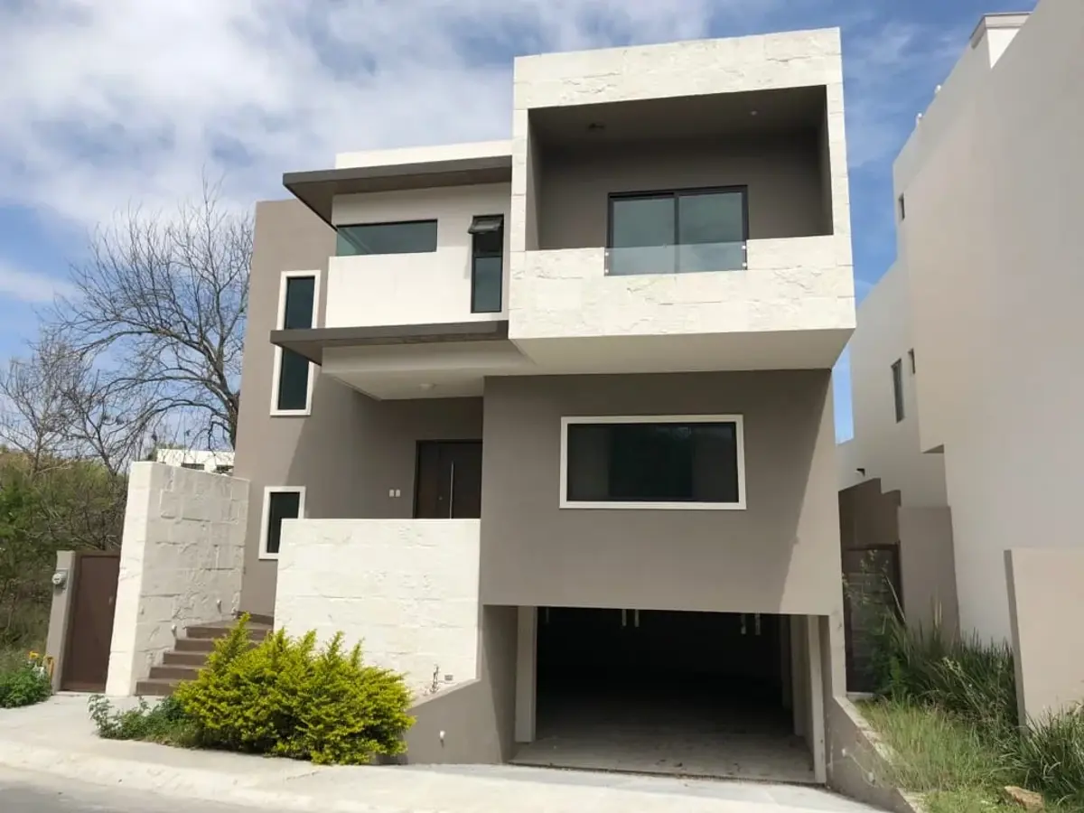 Casa en venta en Carolco, Monterrey — foto 1 de 9