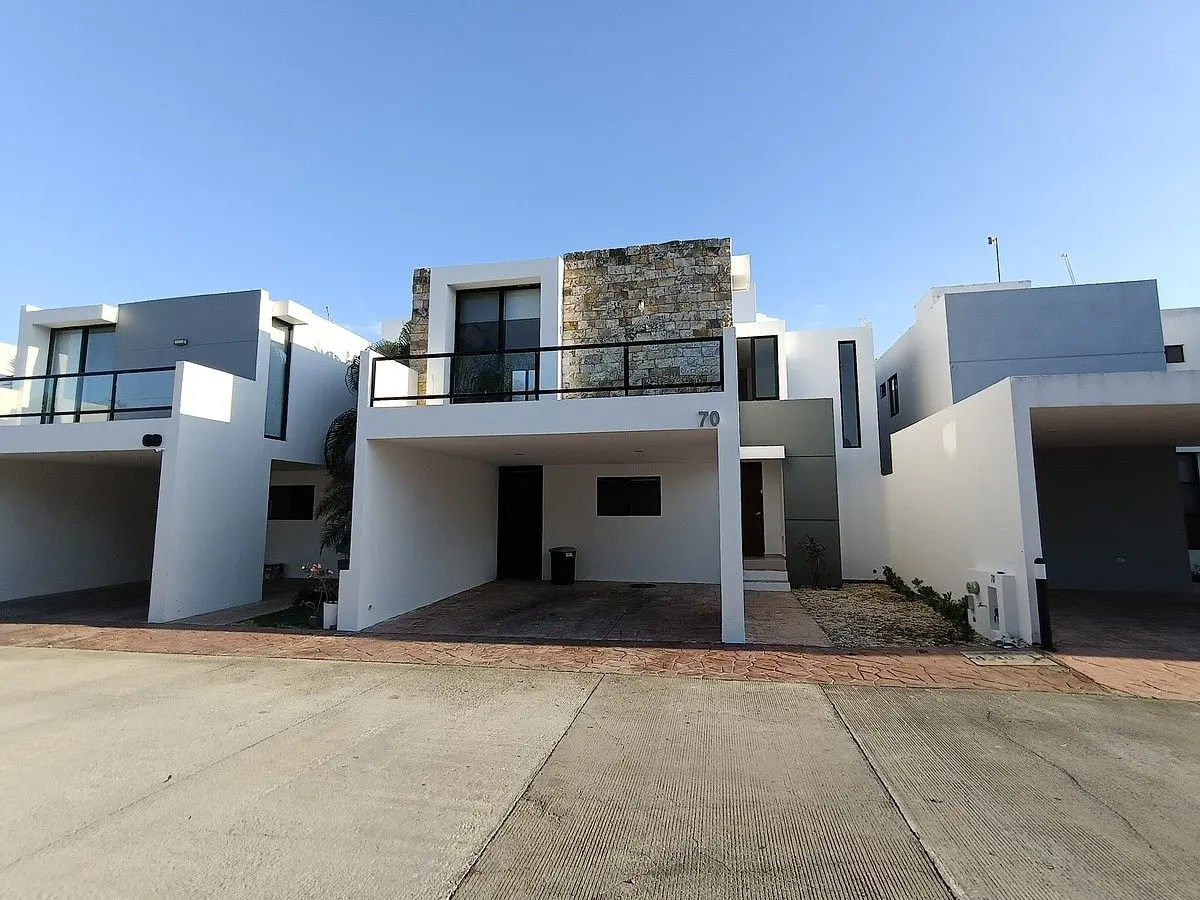 Casa en renta en Temozon Norte, Mérida — foto 1 de 14