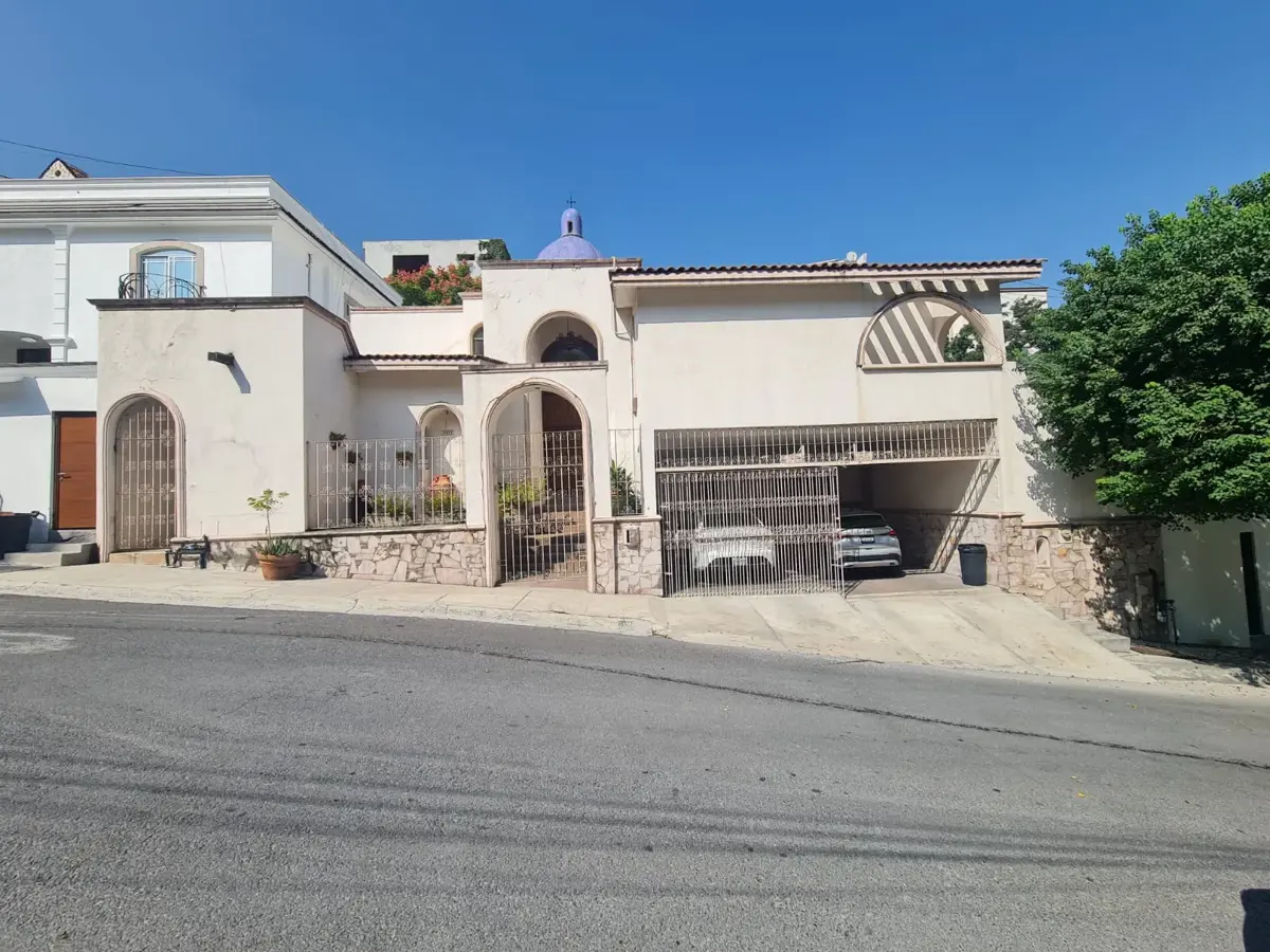 Casa en venta en Las Cumbres, Monterrey — foto 1 de 24