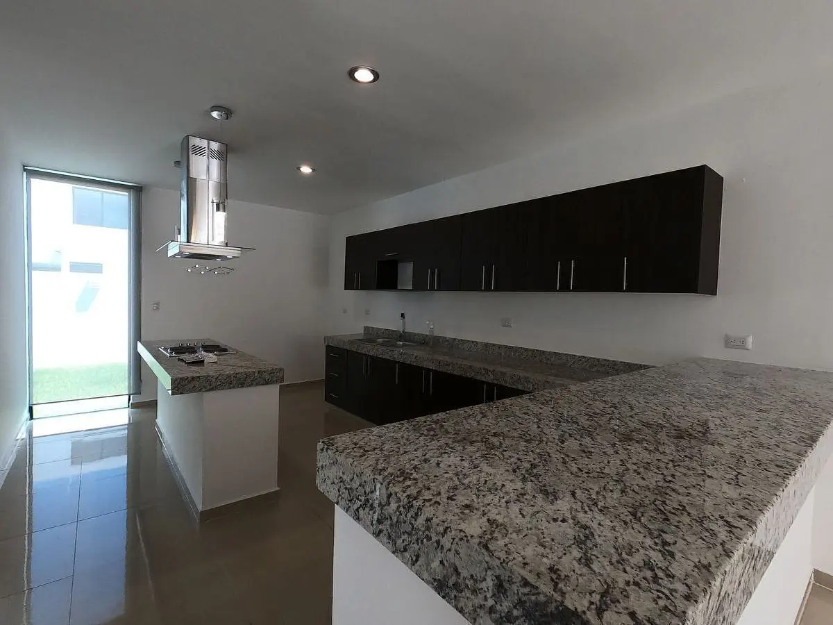 Casa en venta en Conkal, Conkal — foto 1 de 45