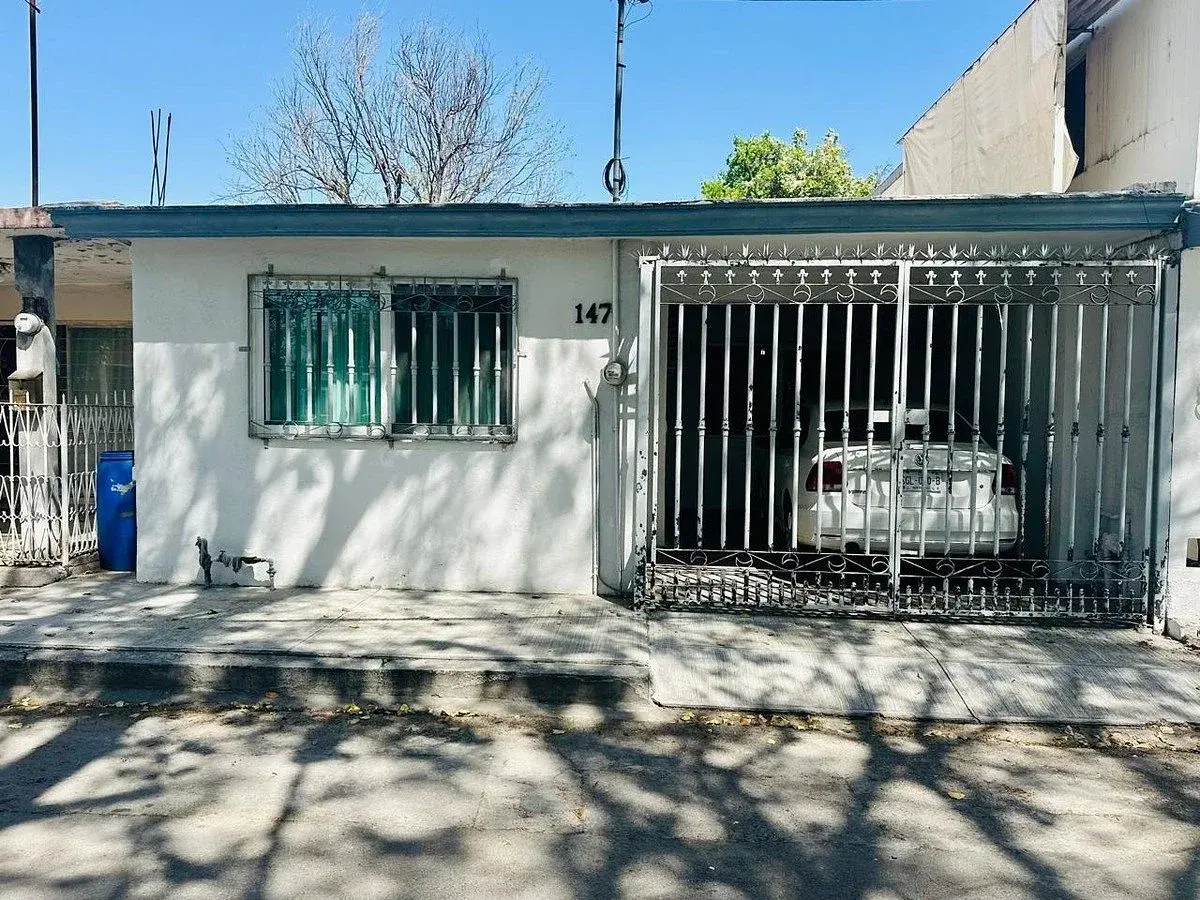 Casa en venta en Arboledas de Corregidora, Guadalupe — foto 1 de 17