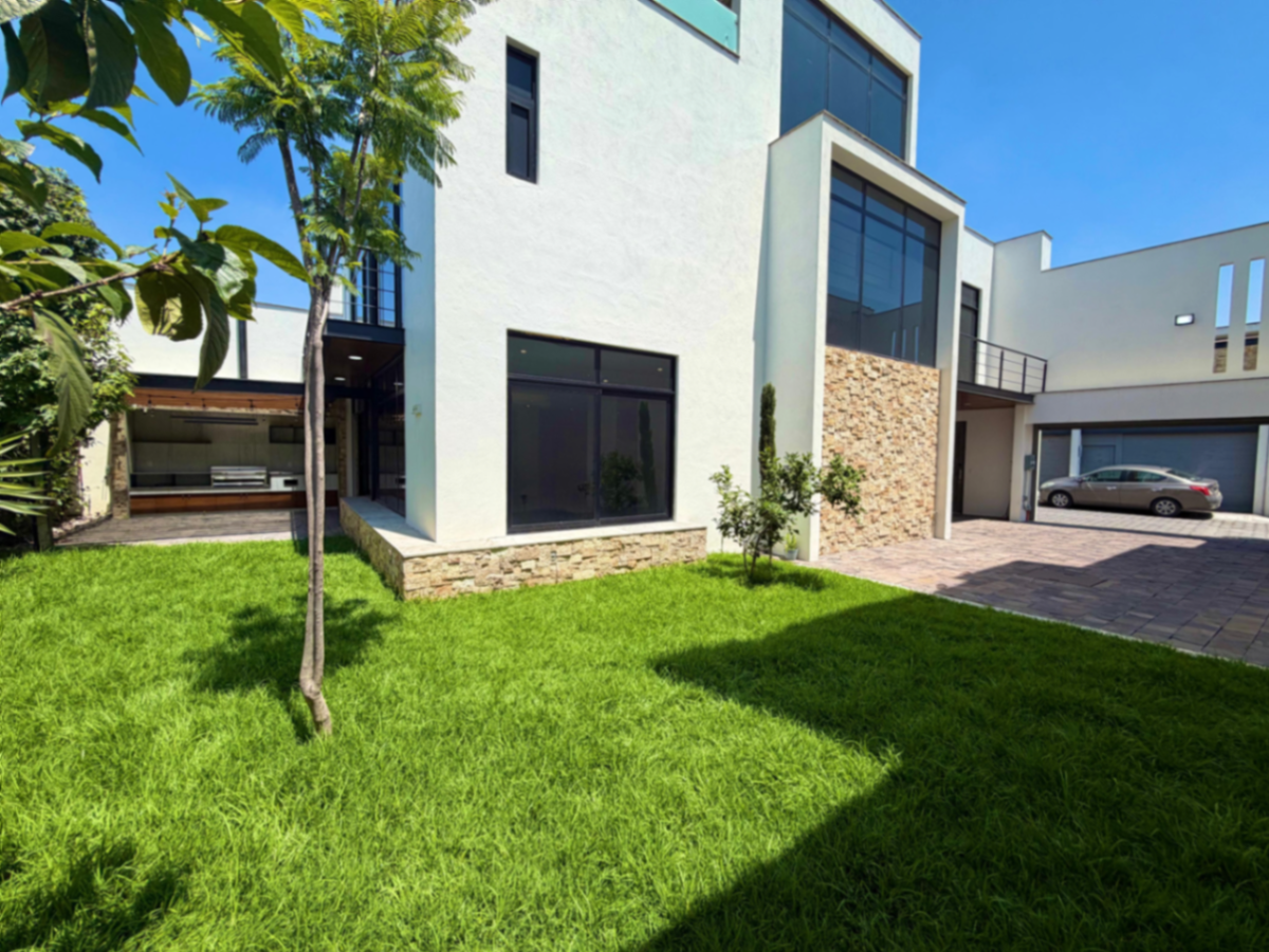 Casa en venta en San Salvador Tizatlalli, Metepec — foto 1 de 29