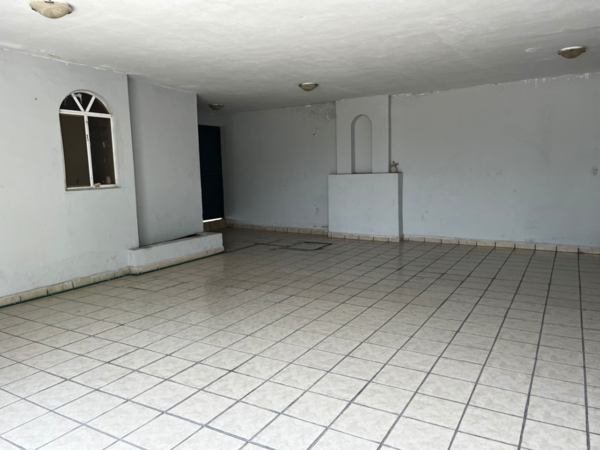 Casa en venta en Los Pinos, Saltillo — foto 3 de 42