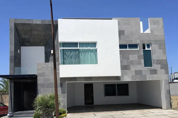 Residencia de Autor en Esquina: Lujo, Privacidad y Plusvalía Excepcional Clúster el Deseo - Praga, L