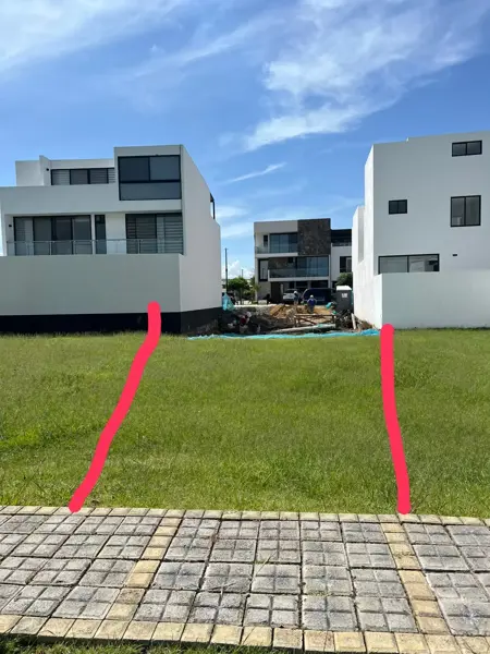 Terreno en venta en Lomas de Angelópolis, San Andrés Cholula — foto 3 de 8