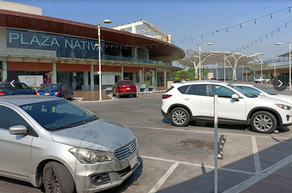 Local en Renta en Lazaro Garza Ayala, San Pedro Garza García, Nuevo León 3