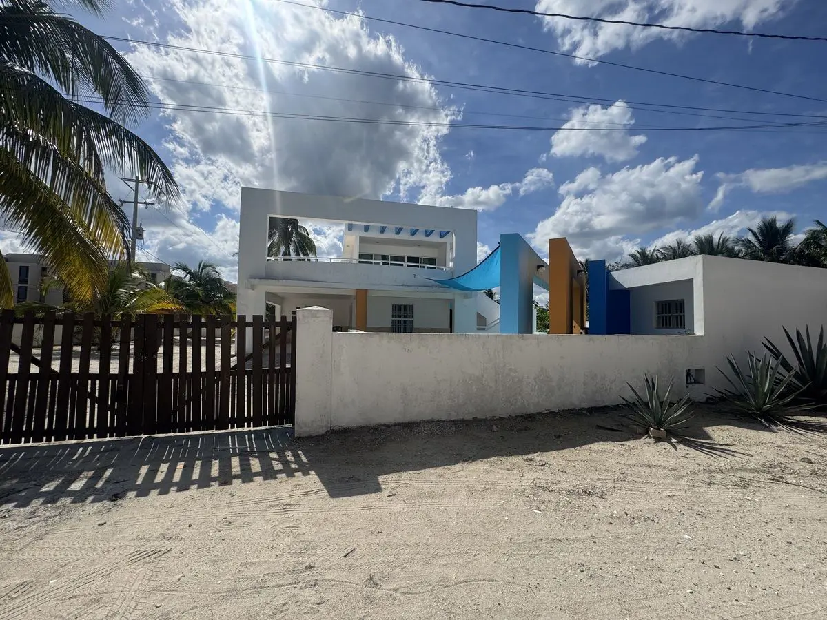 Casa en venta en Telchac Puerto, Mérida — foto 1 de 25