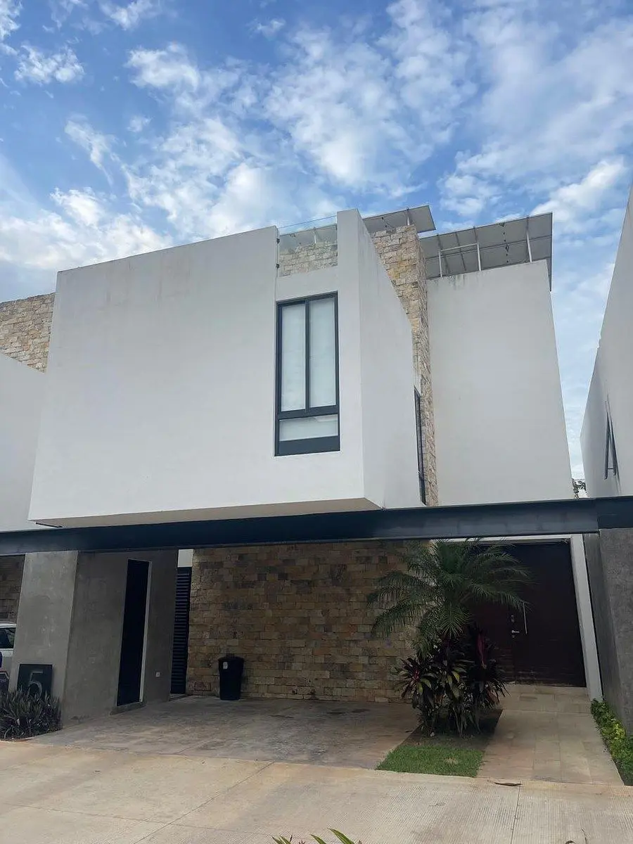 Casa en venta en Temozon Norte, Mérida — foto 1 de 30