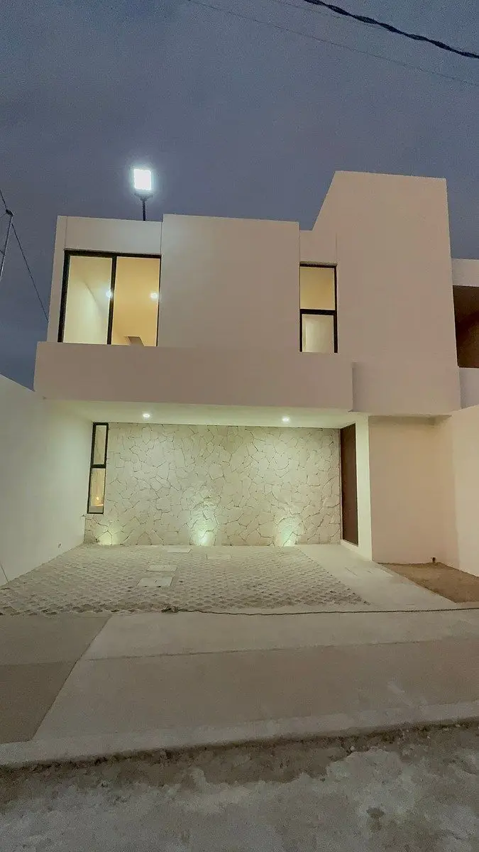 Casa en venta en San Juan Bautista, Mérida — foto 1 de 17