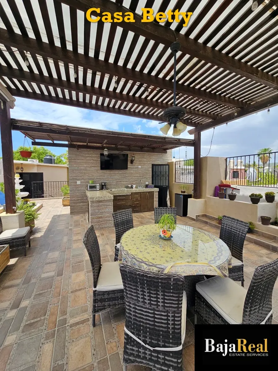 Casa en venta en Ángel Cesar Mendoza Aramburo, La Paz — foto 1 de 17