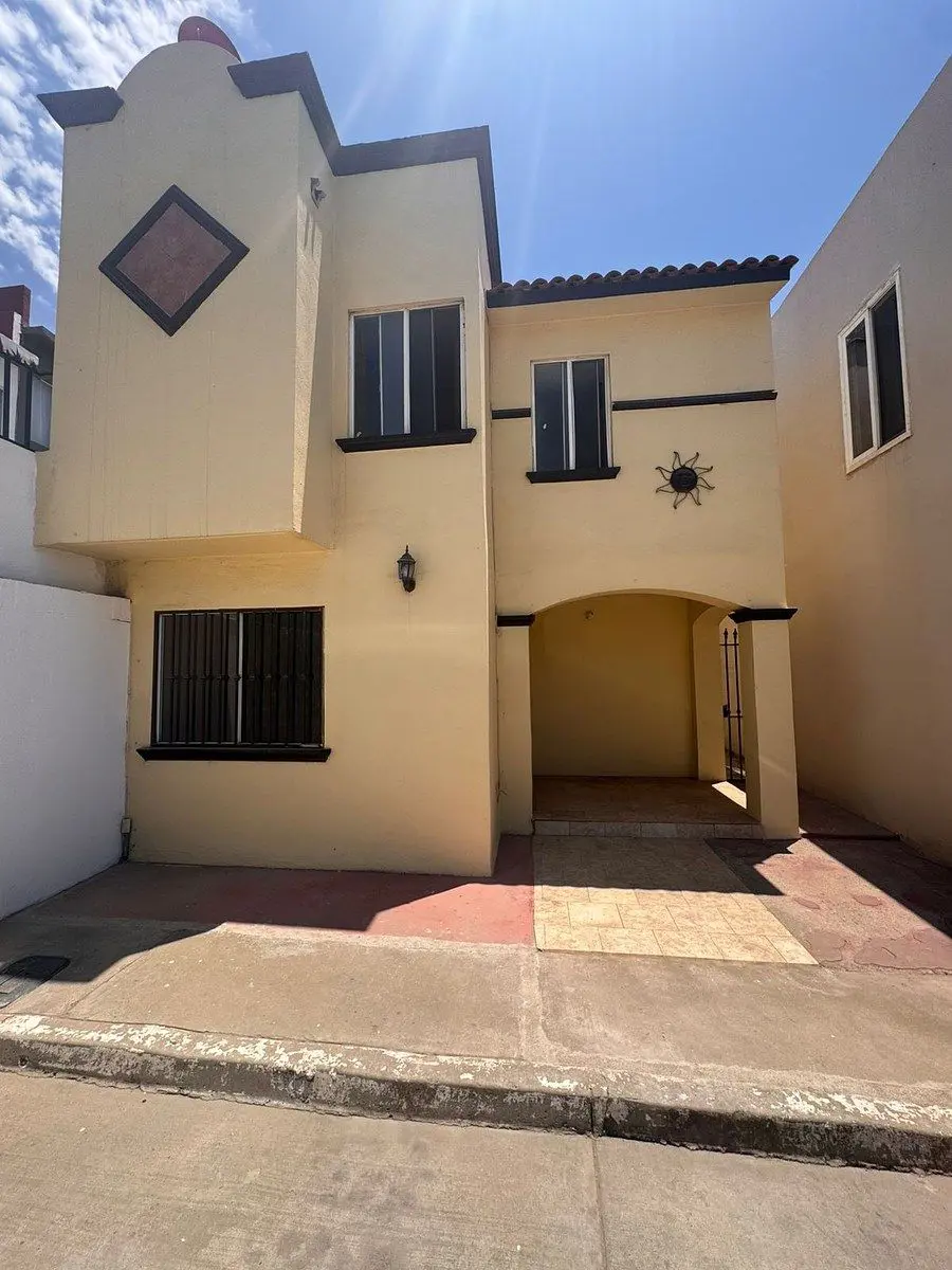 Casa en renta en San Borja Residencial, Ensenada — foto 1 de 15