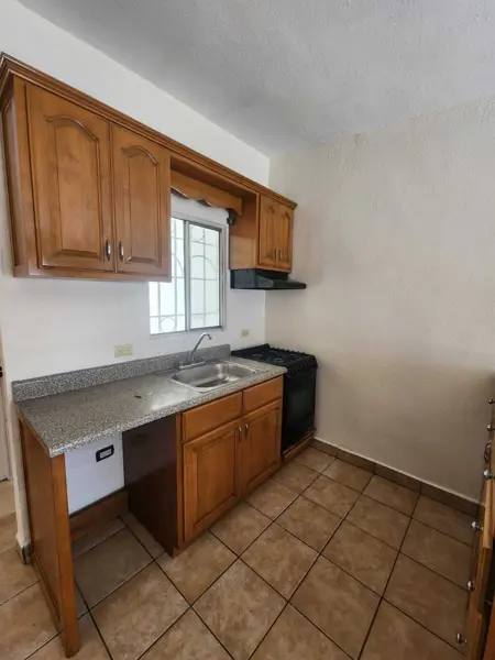 Casa en renta en Villa Fontana IV, Tijuana — foto 3 de 11