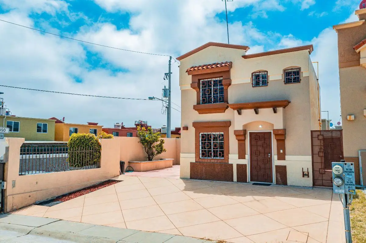 Casa en renta en Urbi Quinta del Cedro, Tijuana — foto 1 de 10