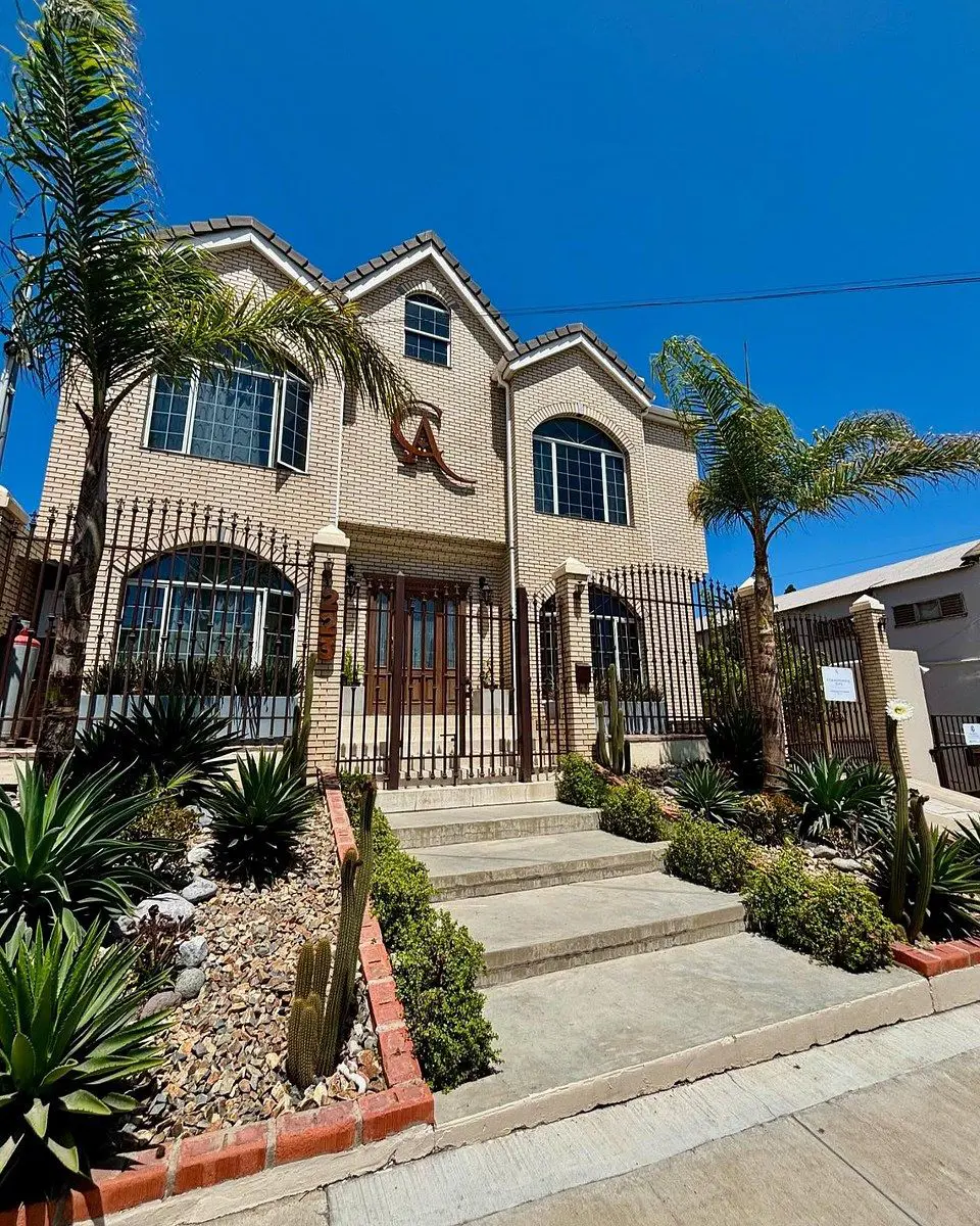 Casa en venta en Ensenada Centro, Ensenada — foto 1 de 18