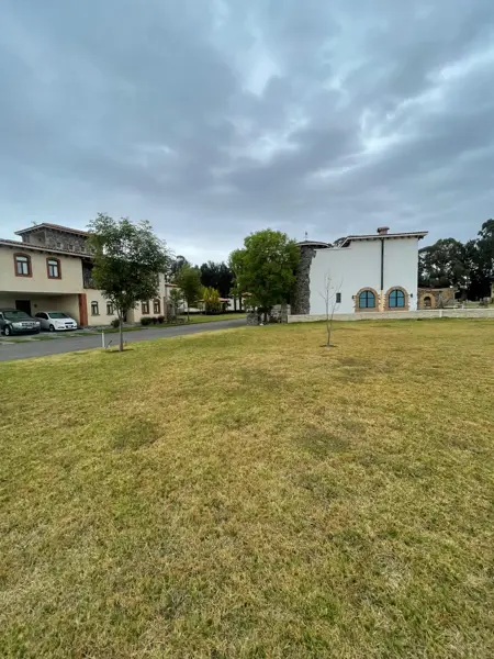 VENTA DE TERRENO EN VALQUIRICO