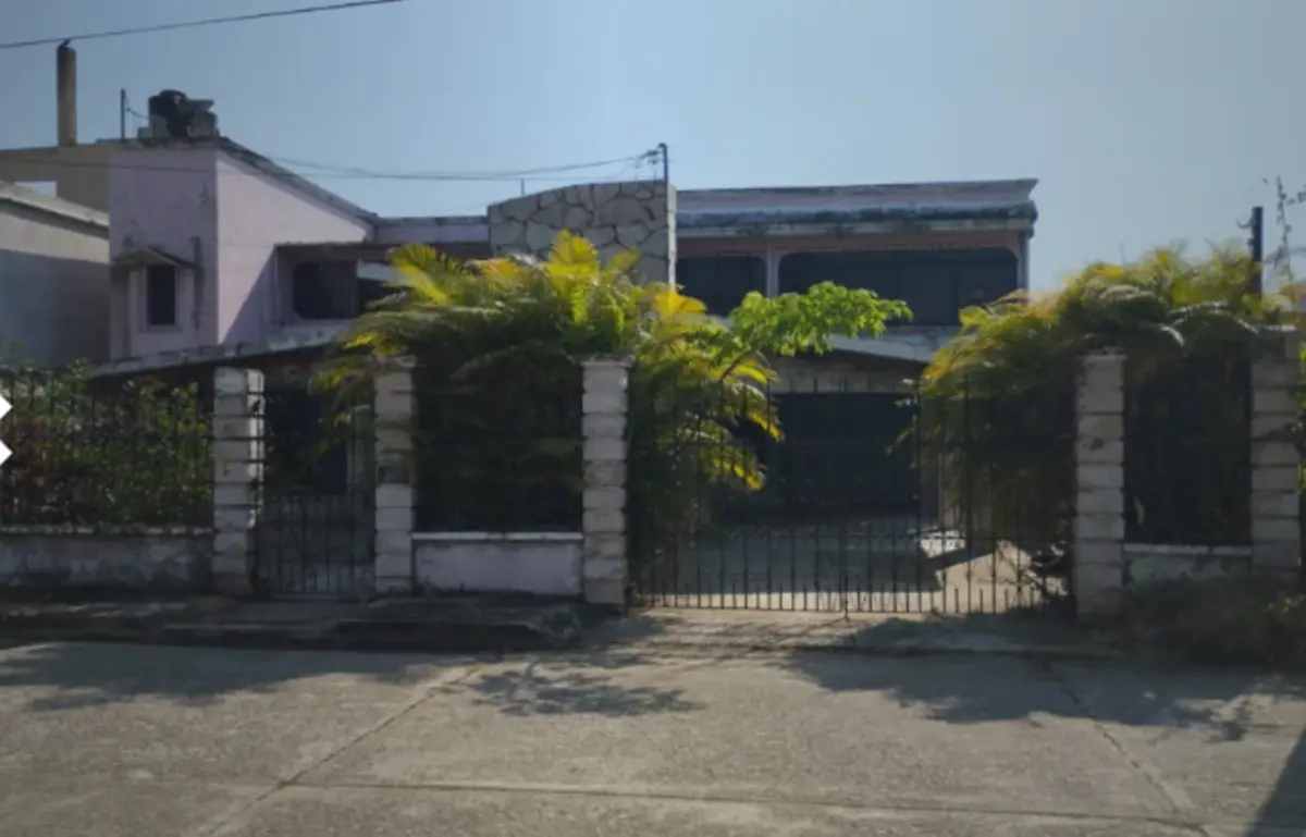 Casa en venta en Nanchital de Lázaro Cárdenas del Rio, Nanchital de Lázaro Cárdenas del Río — foto 1 de 15