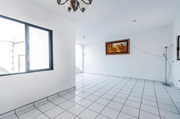 Casa en venta en Villa Fontana IX, Tijuana — foto 3 de 18