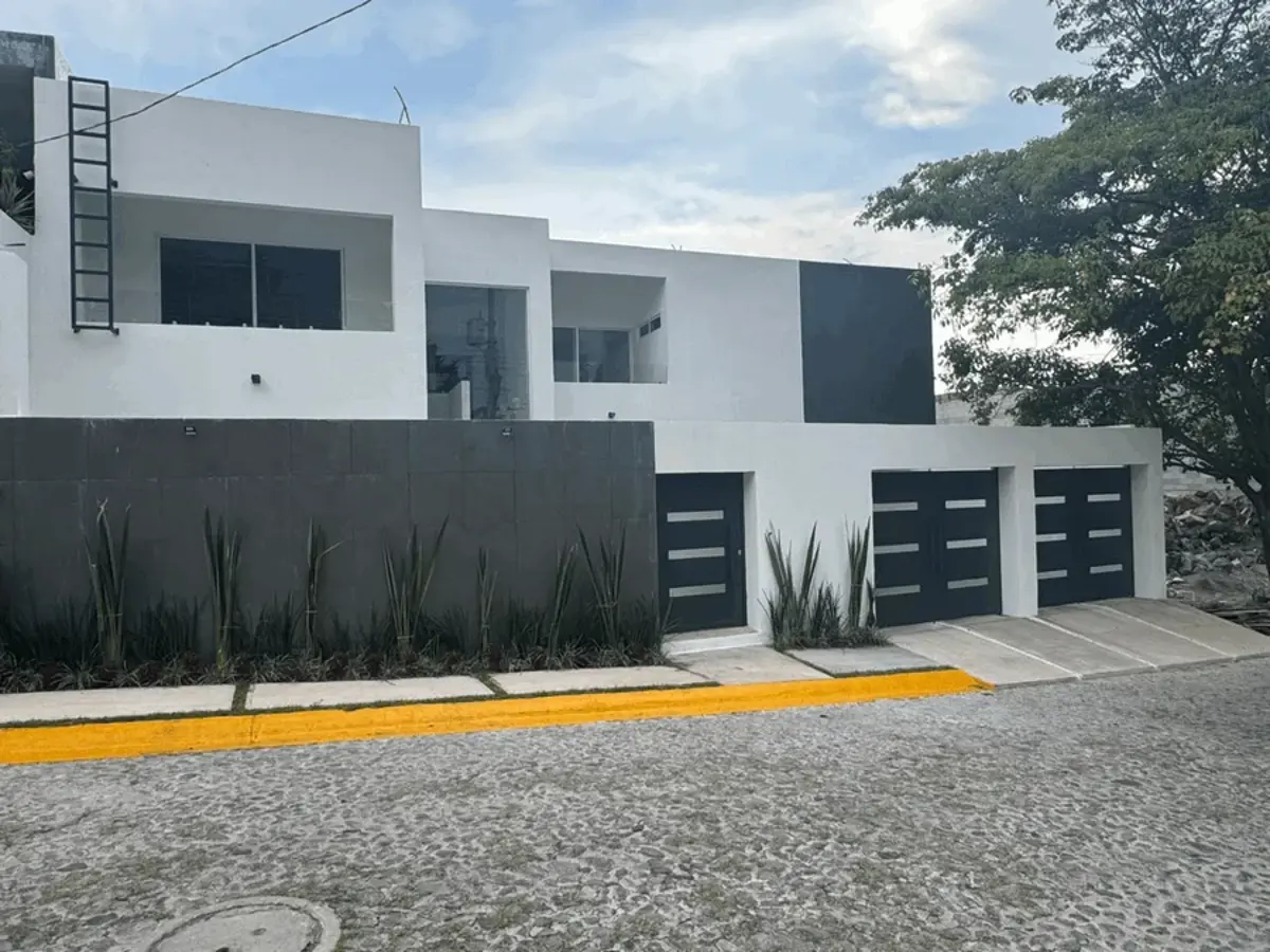 Casa en venta en Burgos Bugambilias, Temixco — foto 1 de 13
