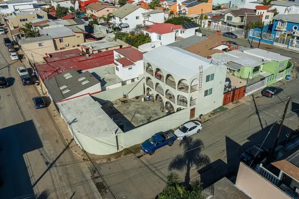 Casa en venta en Valle Dorado, Ensenada — foto 3 de 6