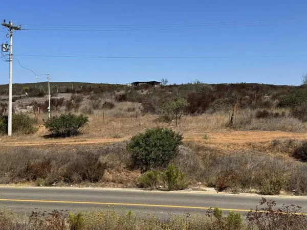 Terreno en renta en El Porvenir (Guadalupe), Ensenada — foto 2 de 11