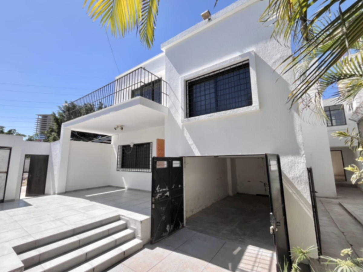 Casa en venta en Vallarta Poniente, Guadalajara — foto 1 de 15