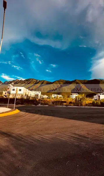 Terreno en venta en La Montaña, García — foto 2 de 13
