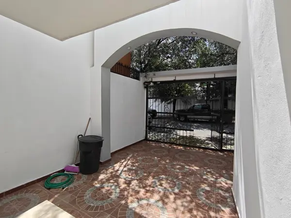 Casa en venta en Jardines de Andalucia, Guadalupe — foto 3 de 16