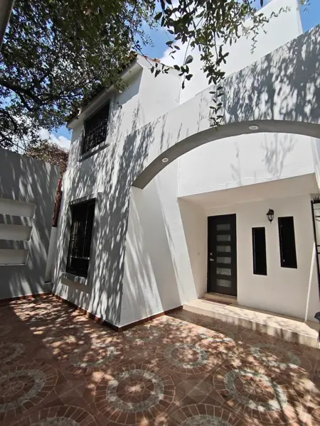 Casa en venta en Jardines de Andalucia, Guadalupe — foto 2 de 16